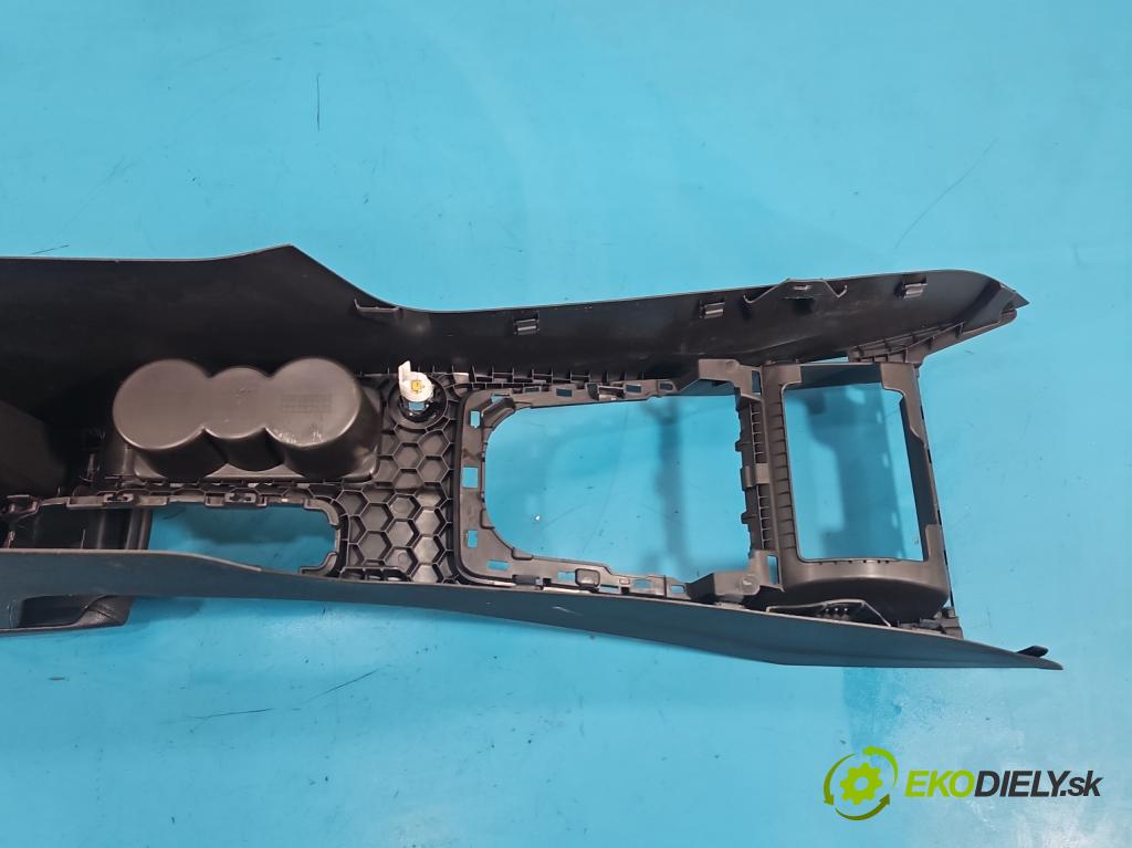 Skoda Octavia III 2013- 2.0 TSI DKZA: 190 HP automatic 140 kW 1984 cm3 5- operadlo 5E1863241 (Lakťová opierka)