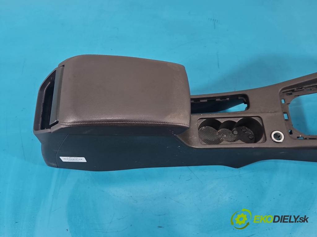 Skoda Octavia III 2013- 2.0 TSI DKZA: 190 HP automatic 140 kW 1984 cm3 5- operadlo 5E1863241 (Lakťová opierka)