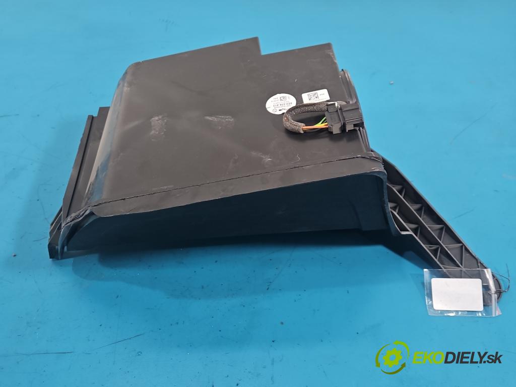 Skoda Octavia III 2013- 2.0 TSI 190 HP automatic 140 kW 1984 cm3 5- Subwoofer: 5E0035412 (Audio zariadenie)