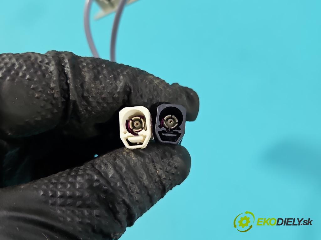 Volvo S90 II 2016- 2.0 T 320KM automatic 235 kW 1969 cm3 4- Mikrofon: 39825756