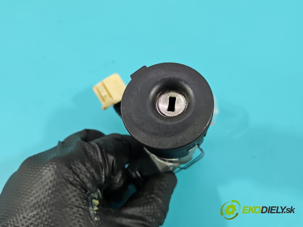 Citroen C1 I 2005-2014 1.0 12V 68 HP automatic 50 kW 998 cm3 5- Spínačka  (Spínacia skrinka)