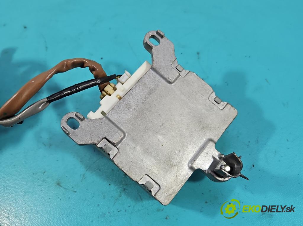 Citroen C1 I 2005-2014 1.0 12V 68 HP automatic 50 kW 998 cm3 5- čerpadlo posilovač 45250-0H011 (Servočerpadlo)