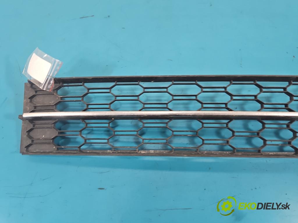 Skoda Octavia III 2013- 2.0 TSI 190 HP automatic 140 kW 1984 cm3 5- blenda mriežka: nárazník stredová 5E0853677K