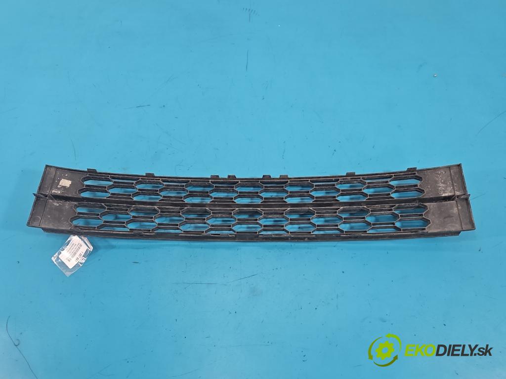 Skoda Octavia III 2013- 2.0 TSI 190 HP automatic 140 kW 1984 cm3 5- blenda mriežka: nárazník stredová 5E0853677K