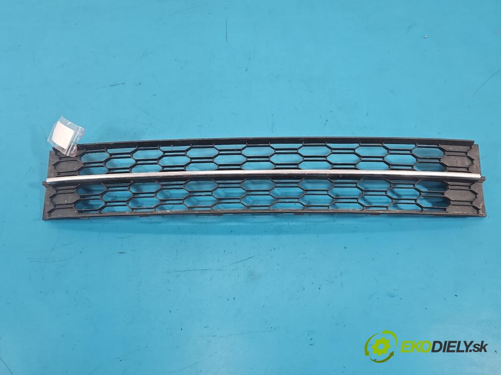 Skoda Octavia III 2013- 2.0 TSI 190 HP automatic 140 kW 1984 cm3 5- blenda mriežka: nárazník stredová 5E0853677K