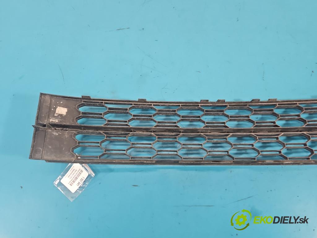 Skoda Octavia III 2013- 2.0 TSI 190 HP automatic 140 kW 1984 cm3 5- blenda mriežka: nárazník stredová 5E0853677K