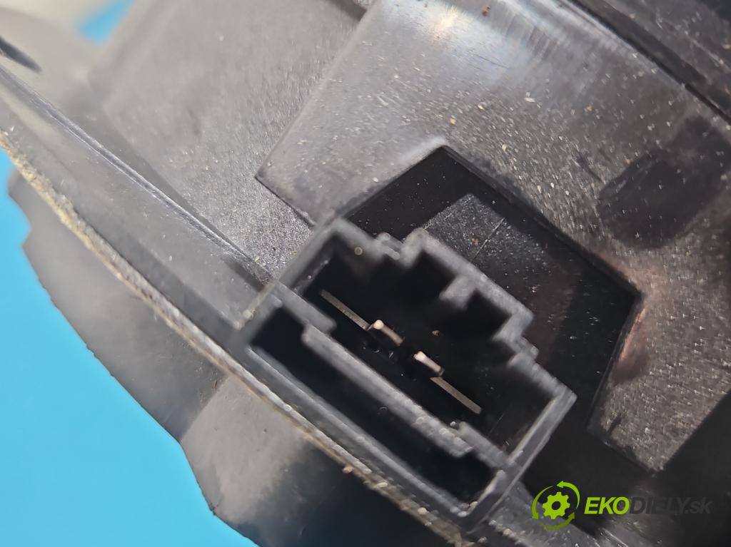 Skoda Octavia III 2013- 2.0 TSI 190 HP automatic 140 kW 1984 cm3 5- Reproduktor 5E0035411D