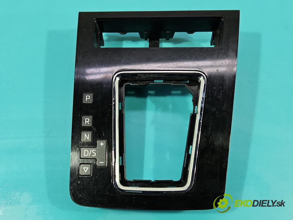 Skoda Octavia III 2013- 2.0 TSI 190 HP automatic 140 kW 1984 cm3 5- lišta ozdobná vnitŕní: 