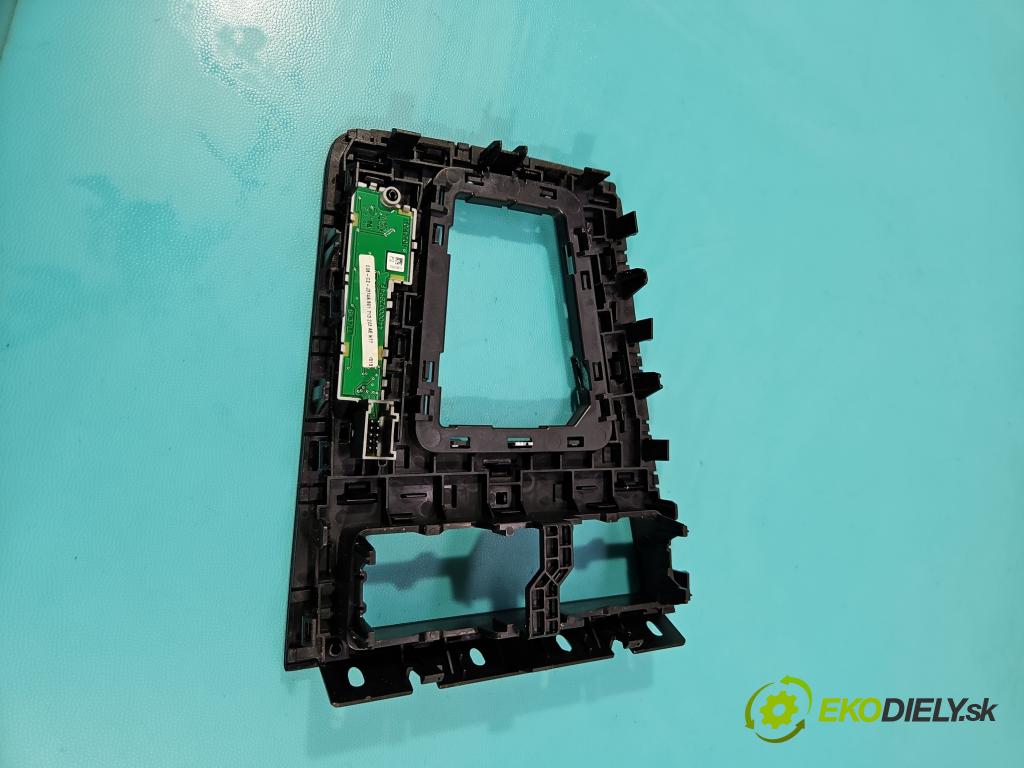 Skoda Octavia III 2013- 2.0 TSI 190 HP automatic 140 kW 1984 cm3 5- lišta ozdobná vnitŕní: