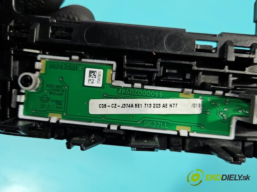 Skoda Octavia III 2013- 2.0 TSI 190 HP automatic 140 kW 1984 cm3 5- lišta ozdobná vnitŕní: