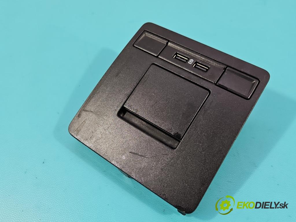 Skoda Octavia III 2013- 2.0 TSI 190 HP automatic 140 kW 1984 cm3 5- zásuvka USB 5E0863289A