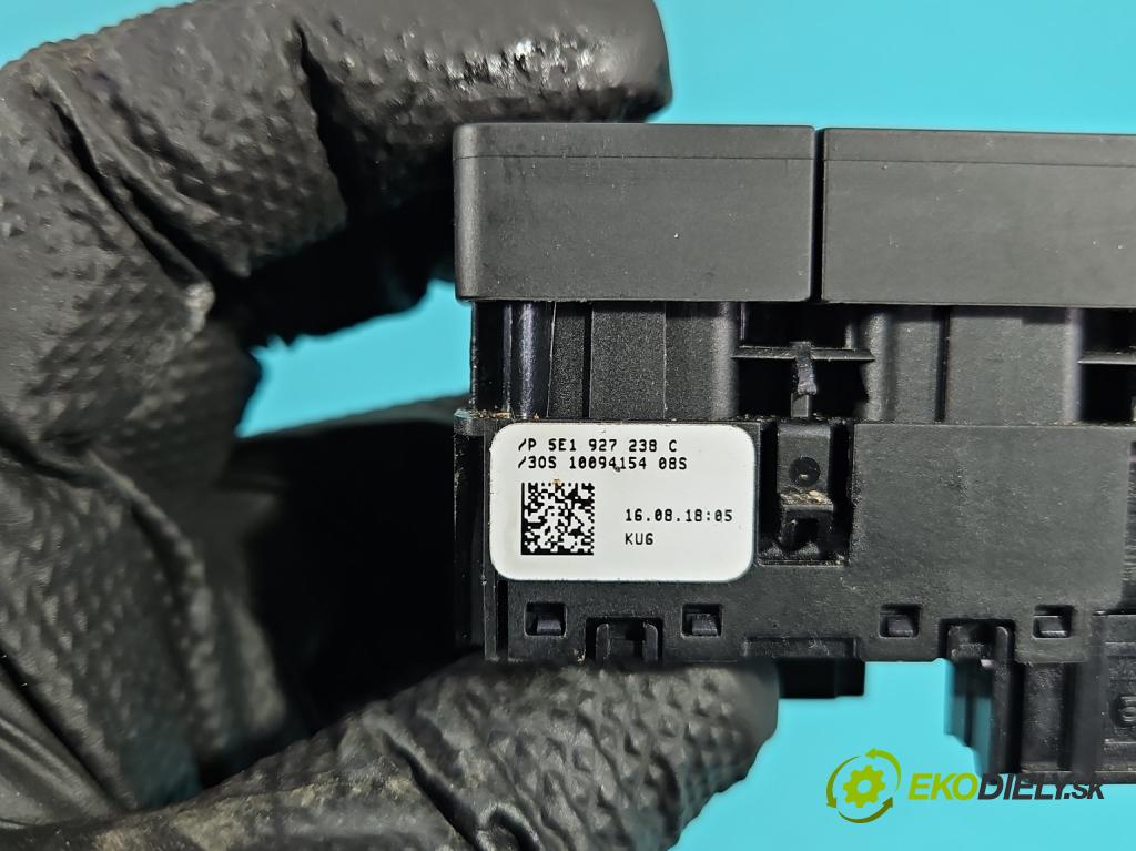 Skoda Octavia III 2013- 2.0 TSI 190 HP automatic 140 kW 1984 cm3 5- prepínač ostatné 5E1927238C