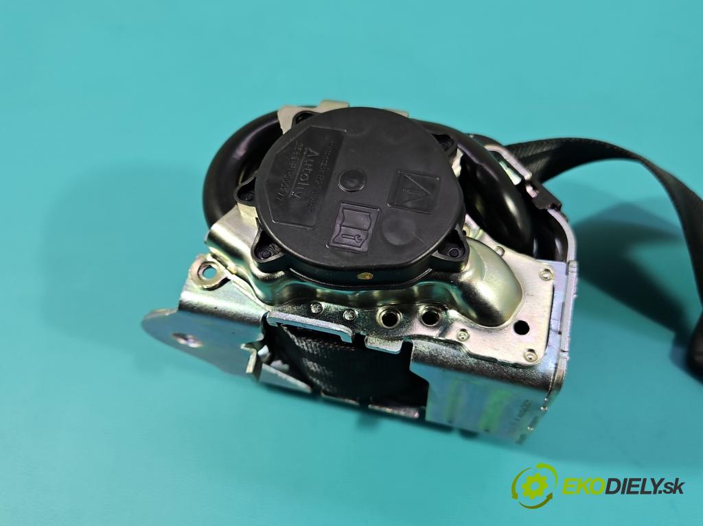 Volvo S90 II 2016- 2.0 T 320KM automatic 235 kW 1969 cm3 4- pas bezpečnosť: zadné stredný 39836054