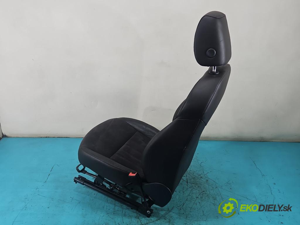 Skoda Octavia III 2013- 2.0 TSI 190 HP automatic 140 kW 1984 cm3 5- sedačke: komplet