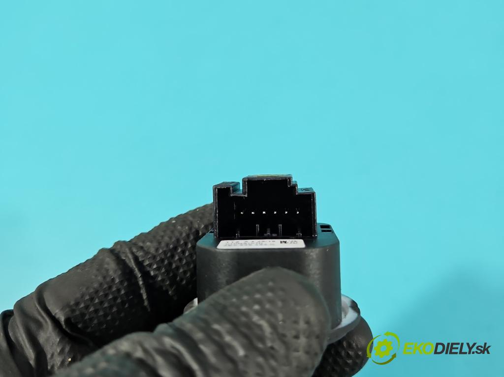 Skoda Octavia III 2013- 2.0 TSI 190 hp automatic 140 kW 1984 cm3 5- Přepínač oken zpětných zrcátek 5E0959565C