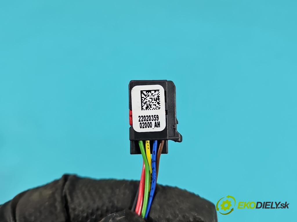 Volvo S90 II 2016- 2.0 T 320KM automatic 235 kW 1969 cm3 4- Aktuátor: kufrových dveří pravý 31371787