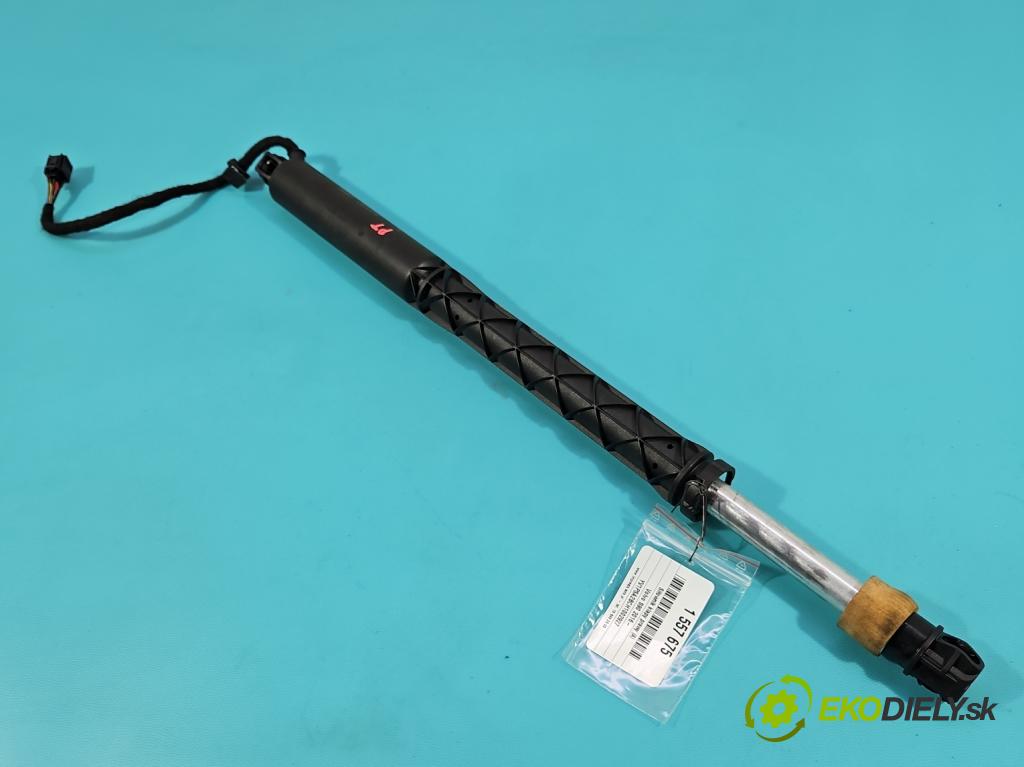 Volvo S90 II 2016- 2.0 T 320KM automatic 235 kW 1969 cm3 4- Aktuátor: kufrových dveří pravý 31371787