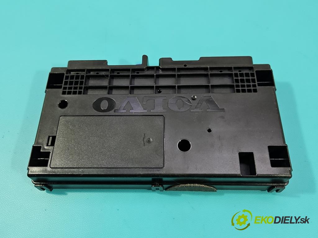 Volvo S90 II 2016- 2.0 T 320KM automatic 235 kW 1969 cm3 4- riadiaca jednotka ostatné 31489606