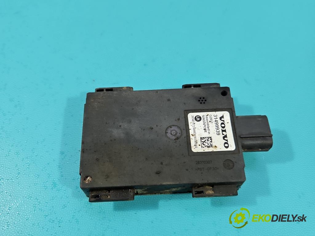 Volvo S90 II 2016- 2.0 T 320KM automatic 235 kW 1969 cm3 4- riadiaca jednotka ostatné 31499939