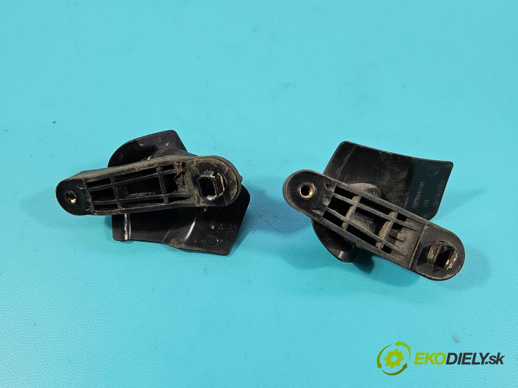 Volvo S90 II 2016- 2.0 T 320KM automatic 235 kW 1969 cm3 4- Zastaviť: dvere 31420442-04