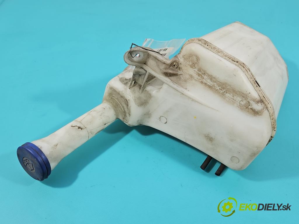 Citroen C1 I 2005-2014 1.0 12V 68 HP automatic 50 kW 998 cm3 5- nádržka tekutina: ostrekovačov 