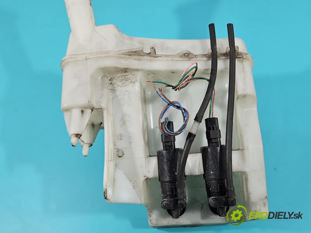 Citroen C1 I 2005-2014 1.0 12V 68 HP automatic 50 kW 998 cm3 5- nádržka tekutina: ostrekovačov