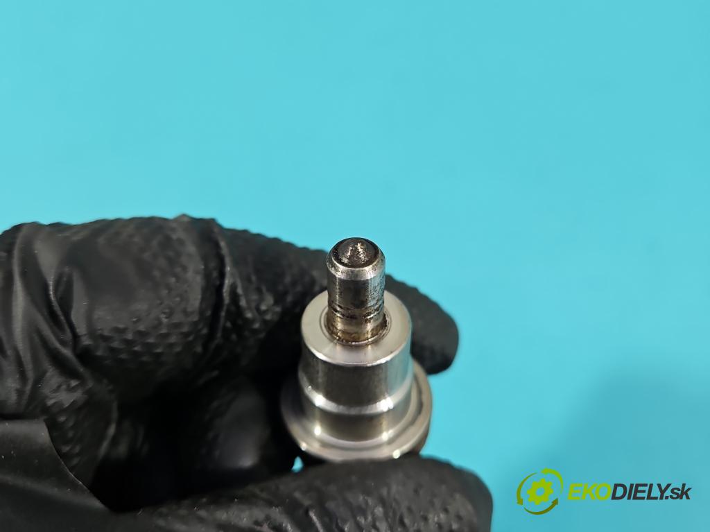 Toyota Avensis II T25 2003-2008 2.0 vvti 147 hp manual 108 kW 1998 cm3 5- vstřikovač 23250-28090 (Vstřikovač paliva)