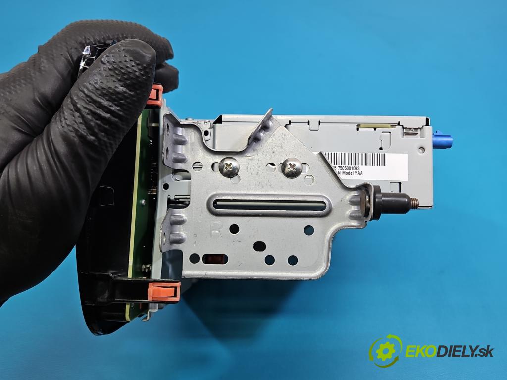 Suzuki SX4 S-Cross 2013-2021 1.4 T 129 HP manual 95 kW 1373 cm3 5- Radio originál 39920-62M41