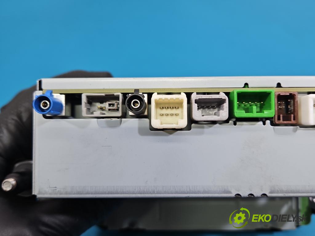 Suzuki SX4 S-Cross 2013-2021 1.4 T 129 HP manual 95 kW 1373 cm3 5- Radio originál 39920-62M41