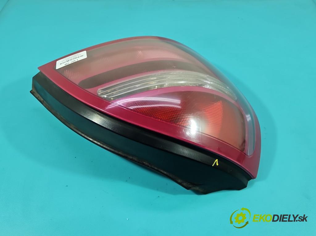 Nissan Almera N16 2000-2006 1.5 16V 90 HP manual 66 kW 1498 cm3 5- svetlo / reflektor zadné ľavé  (Kľučka dverí ostatné)