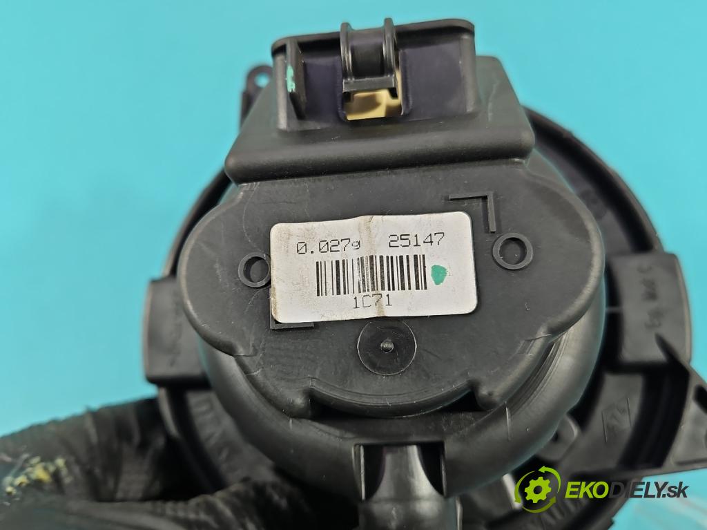 Dacia Sandero II 2012-2020 1.0 12V 73 HP manual 54 kW 999 cm3 5- ventilátor vzduchu 5P3730100