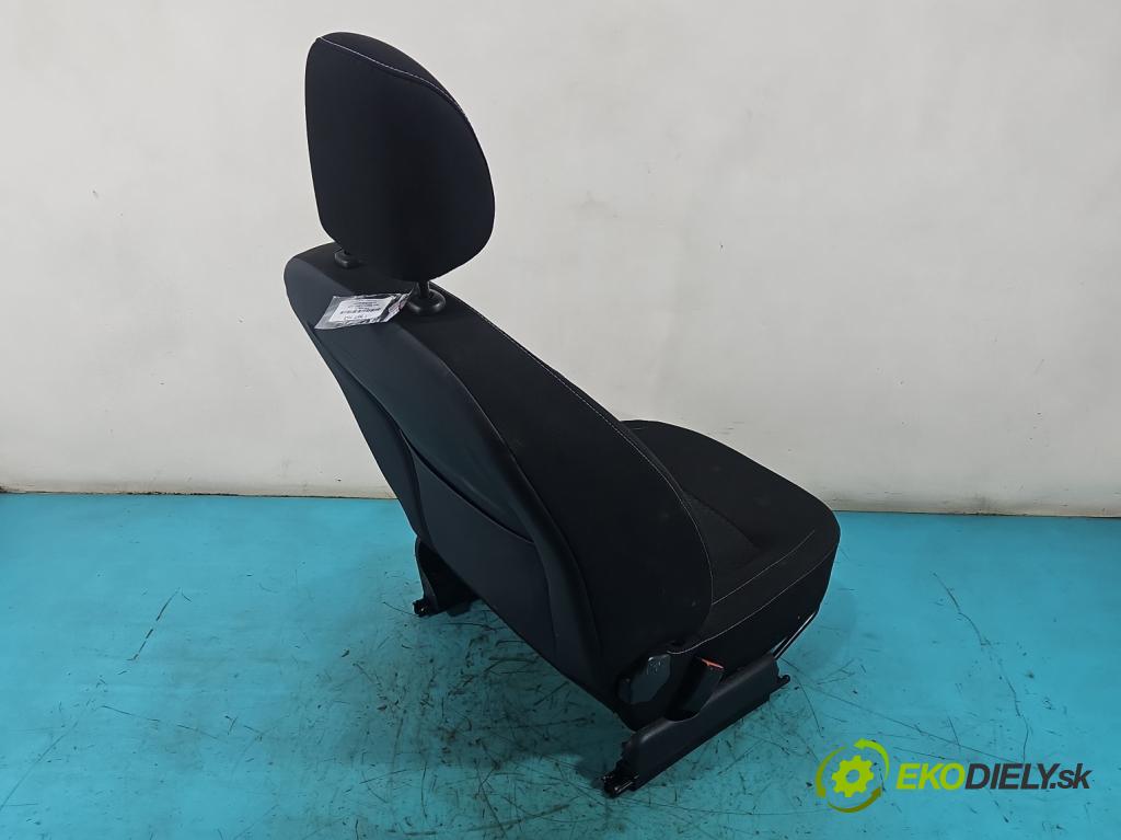 Dacia Sandero II 2012-2020 1.0 12V 73 hp manual 54 kW 999 cm3 5- Sedadlo levý  (Sedadlo)