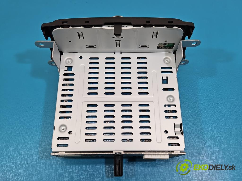 Dacia Sandero II 2012-2020 1.0 12V 73 HP manual 54 kW 999 cm3 5- Radio originál 281156864R