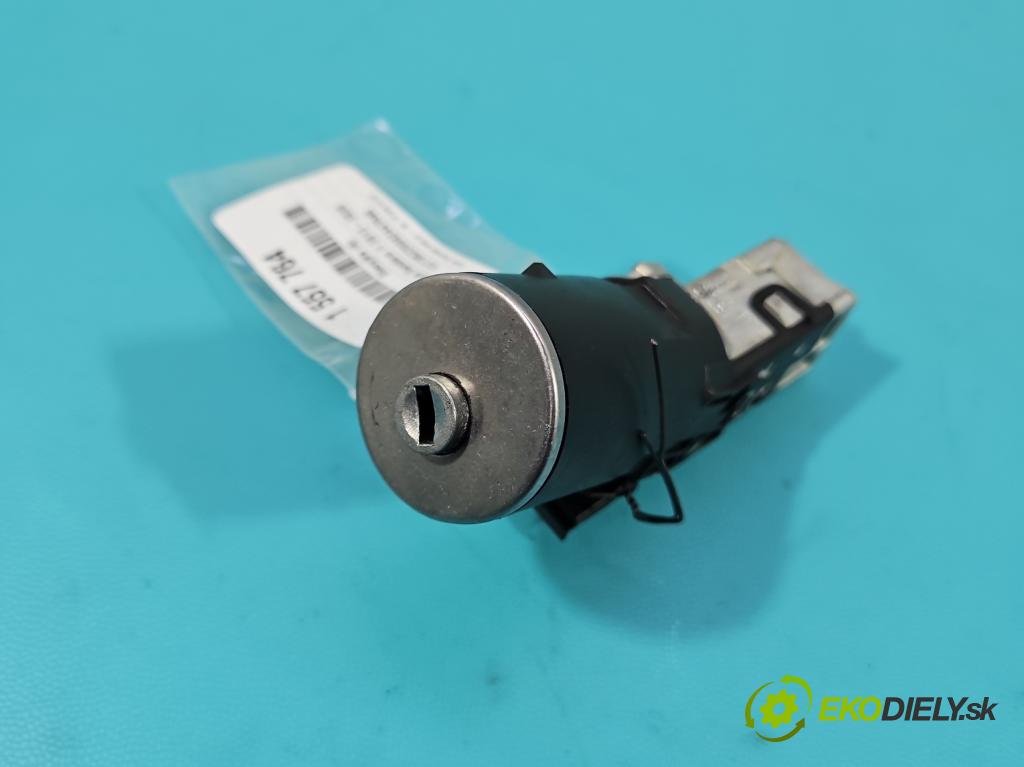 Dacia Sandero II 2012-2020 1.0 12V 73 HP manual 54 kW 999 cm3 5- Spínačka  (Spínacia skrinka)