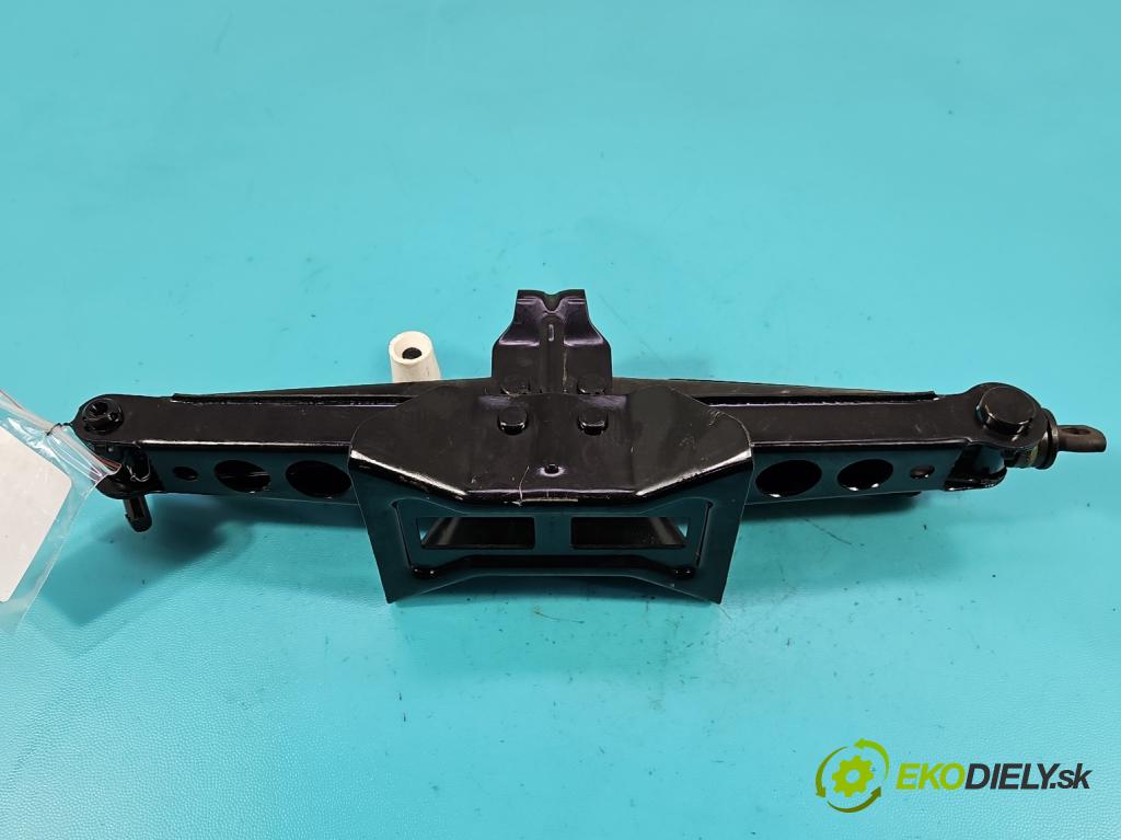 Bmw X3 E83 2003-2010 2.0d 177 hp manual 130 kW 1995 cm3 5- mechanismus stahování automobilový 3403642