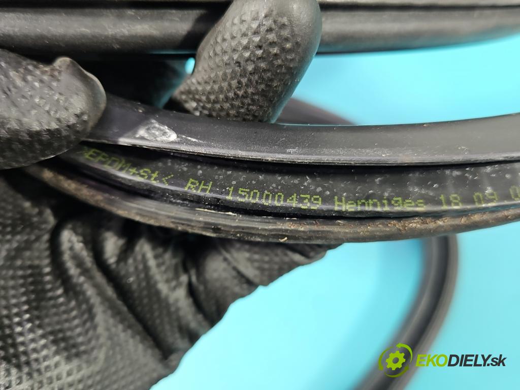 Bmw X3 E83 2003-2010 2.0d 177 hp manual 130 kW 1995 cm3 5- Těsnění: dveře přední pravé 3451616