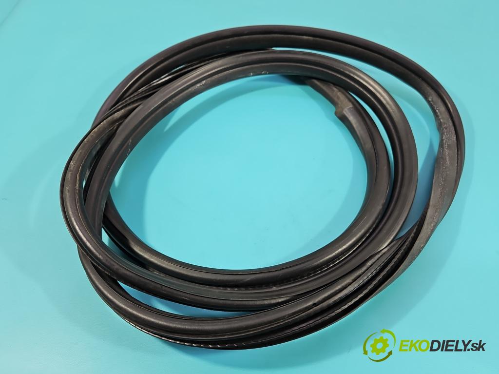 Bmw X3 E83 2003-2010 2.0d 177 hp manual 130 kW 1995 cm3 5- Těsnění: dveře přední pravé 3451616