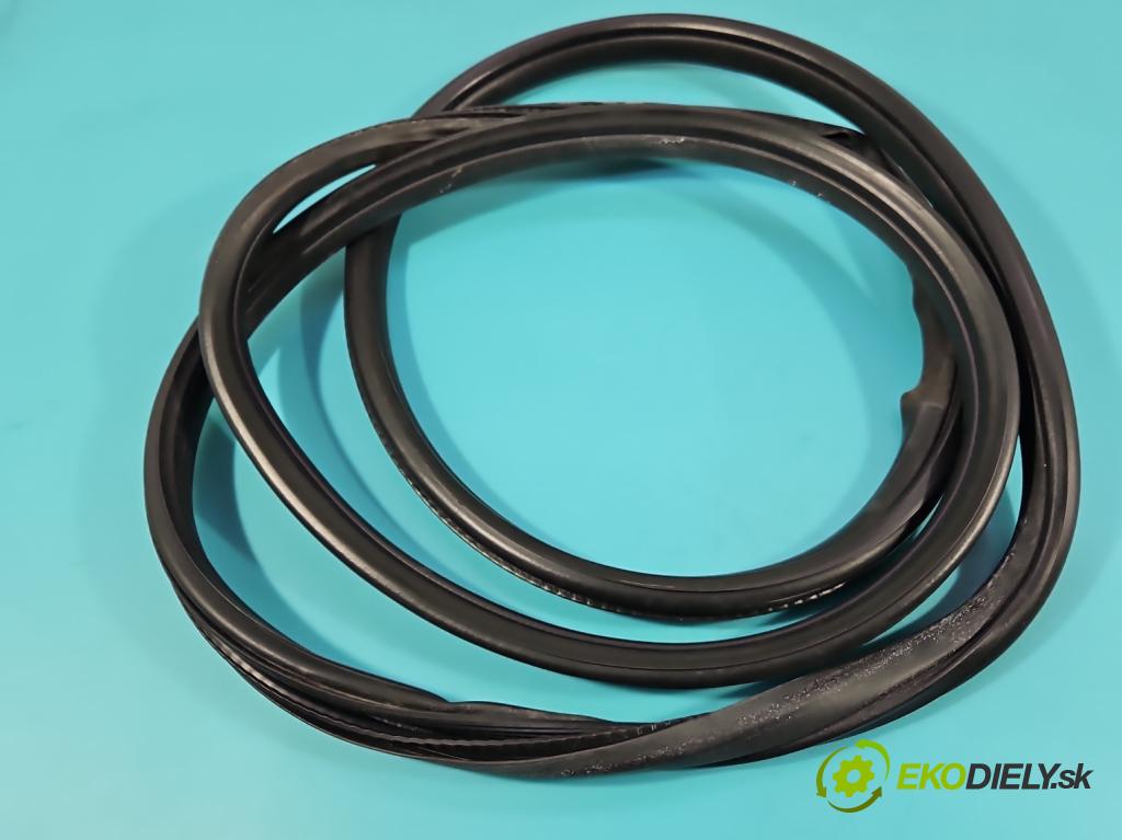 Bmw X3 E83 2003-2010 2.0d 177 HP manual 130 kW 1995 cm3 5- Těsnění: dvere predné pravé 3451616