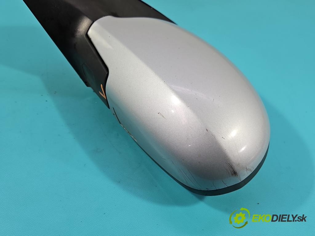 Hyundai I30 I 2007-2012 1.6 16V 126 HP manual 92.7 kW 1591 cm3 5- zrkadlo ľavé  (Kľučka dverí ostatné)