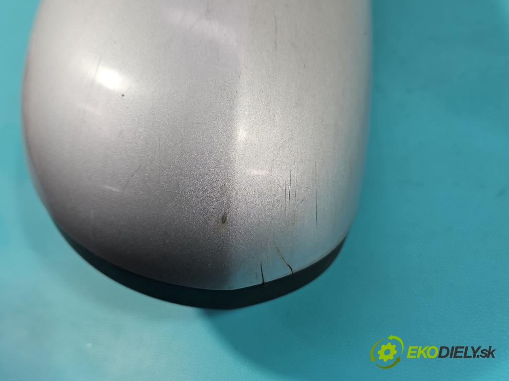 Hyundai I30 I 2007-2012 1.6 16V 126 hp manual 92.7 kW 1591 cm3 5- zpětné zrcátko pravé  (Klika dveří ostatní)