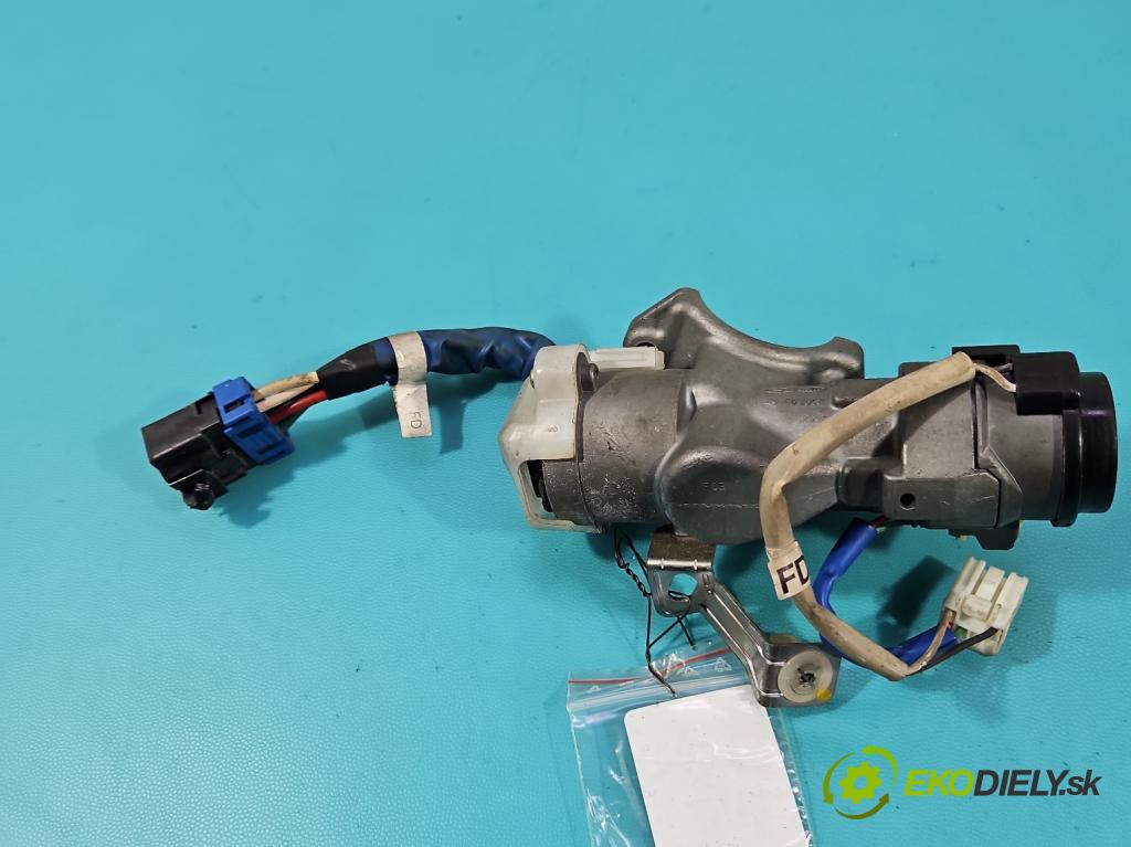 Hyundai I30 I 2007-2012 1.6 16V 126 HP manual 92.7 kW 1591 cm3 5- Spínačka  (Spínacia skrinka)