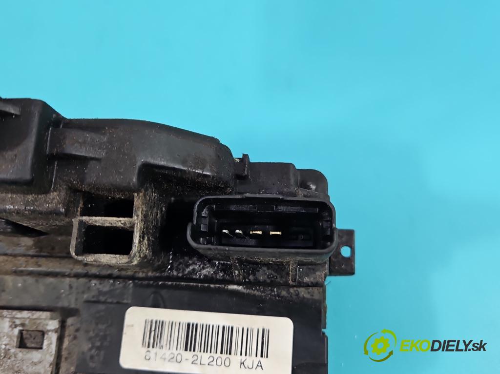 Hyundai I30 I 2007-2012 1.6 16V 126 HP manual 92.7 kW 1591 cm3 5- zámok zadné pravý 81420-2L200