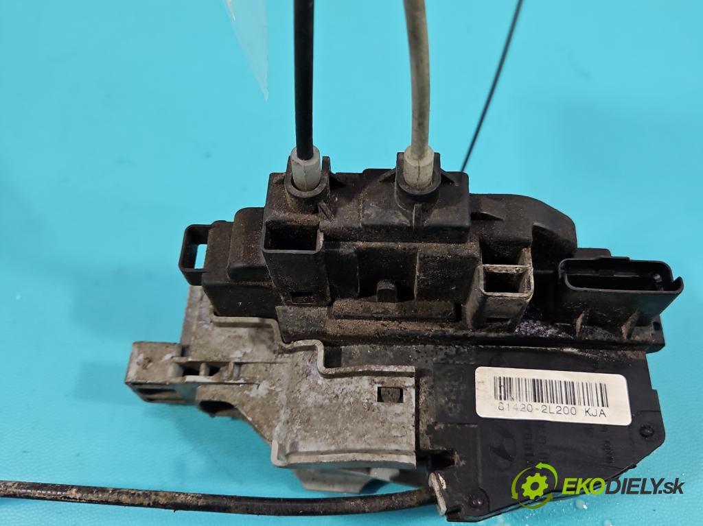 Hyundai I30 I 2007-2012 1.6 16V 126 HP manual 92.7 kW 1591 cm3 5- zámok zadné pravý 81420-2L200