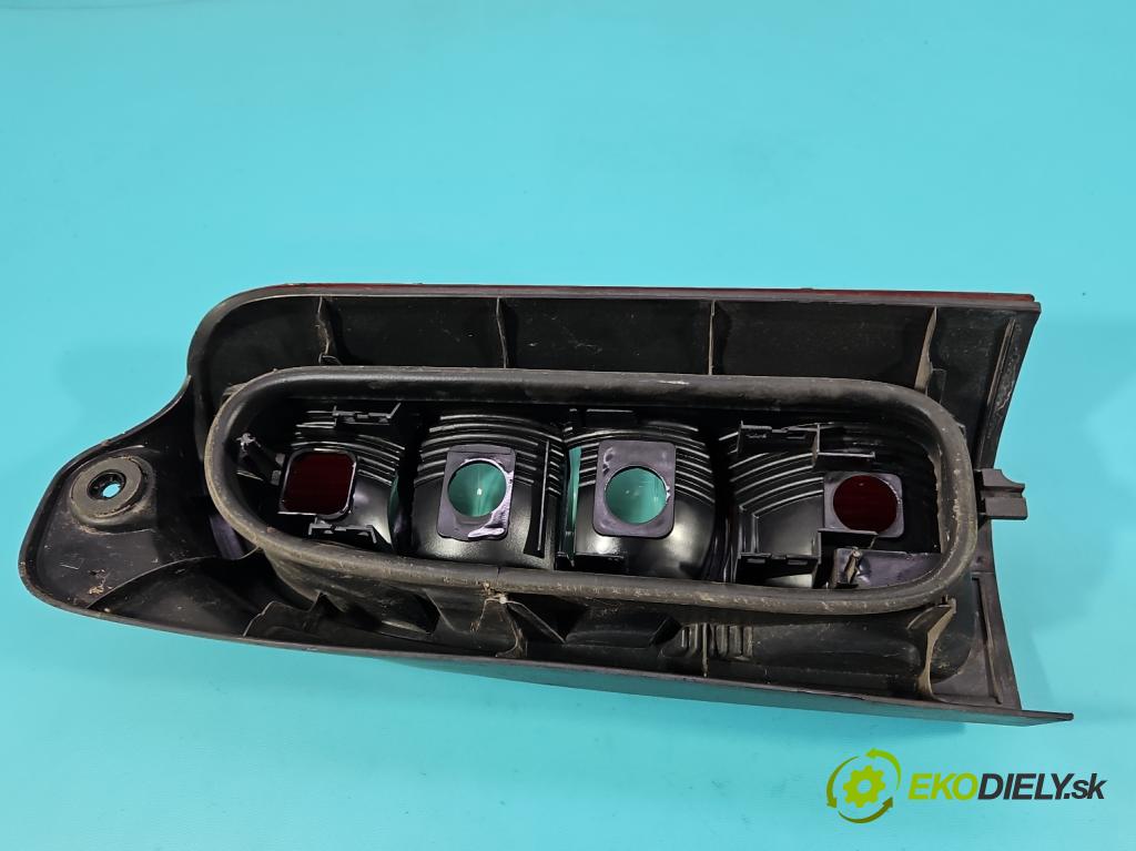 Renault Master II 1998-2010 2.5 dci 114 HP manual 84 kW 2463 cm3 5- svetlo / reflektor zadné ľavé  (Kľučka dverí ostatné)