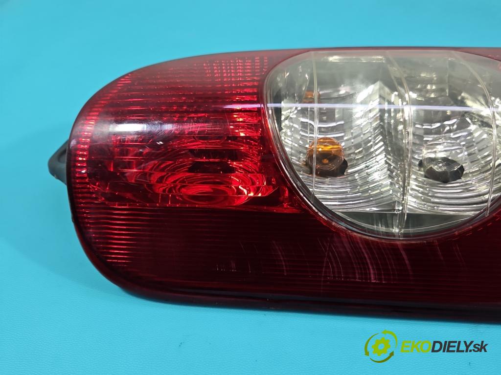 Renault Master II 1998-2010 2.5 dci 114 HP manual 84 kW 2463 cm3 5- svetlo / reflektor zadné ľavé  (Kľučka dverí ostatné)