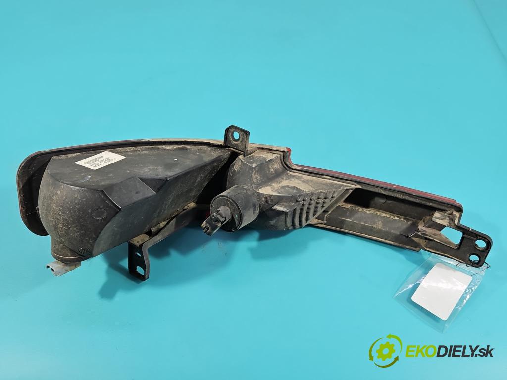 Peugeot 508 II 2018- 1.6 224hp automatic 165 kW 1598 cm3 5- svetlo / reflektor zadné pravé nárazník 20260811001