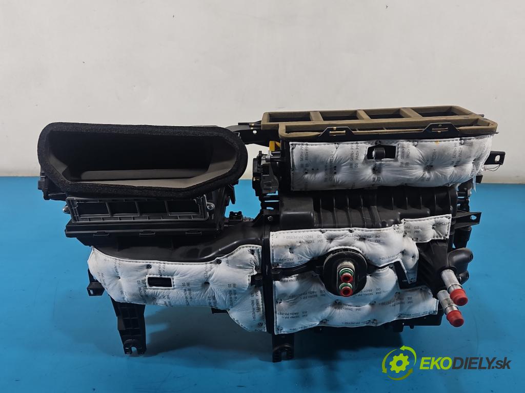 Kia Niro I 2016-2022 1.6 GDI 105 hp automatic 77 kW 1580 cm3 5- radiátor  (Radiátor topení)