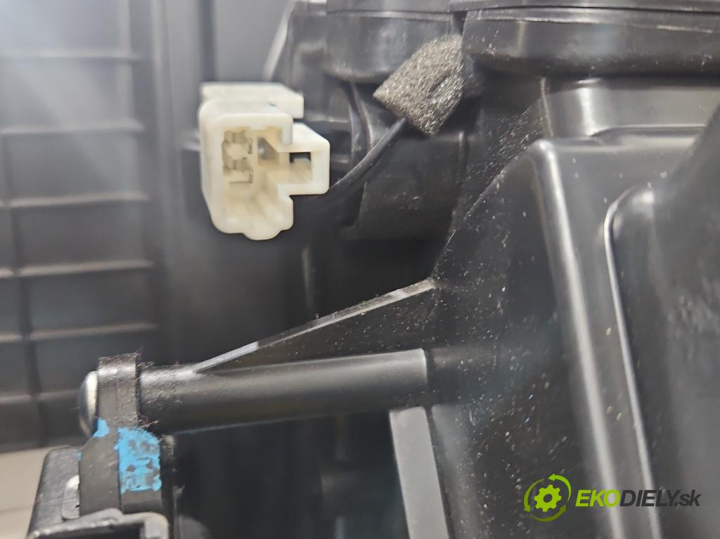 Kia Niro I 2016-2022 1.6 GDI 105 hp automatic 77 kW 1580 cm3 5- radiátor  (Radiátor topení)