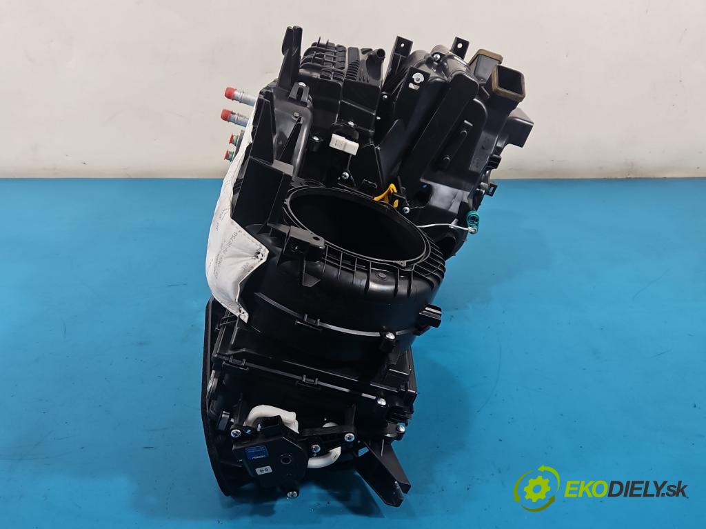 Kia Niro I 2016-2022 1.6 GDI 105 hp automatic 77 kW 1580 cm3 5- radiátor  (Radiátor topení)