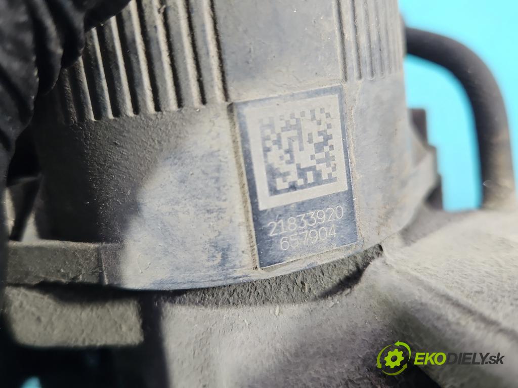 Peugeot 508 II 2018- 1.6 224 hp automatic 165 kW 1598 cm3 5- brzdič zadní pravý  (Klika dveří ostatní)